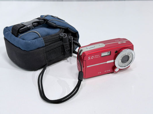 Centrios Digital Camera 5MP Compact AA Battery Point & Shoot Red w/ Case