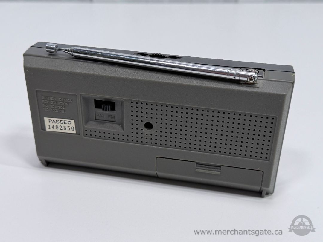 Portable AM FM Radio Fidelity Hi Fi Receiver Telescopic Antenna Vintage Style