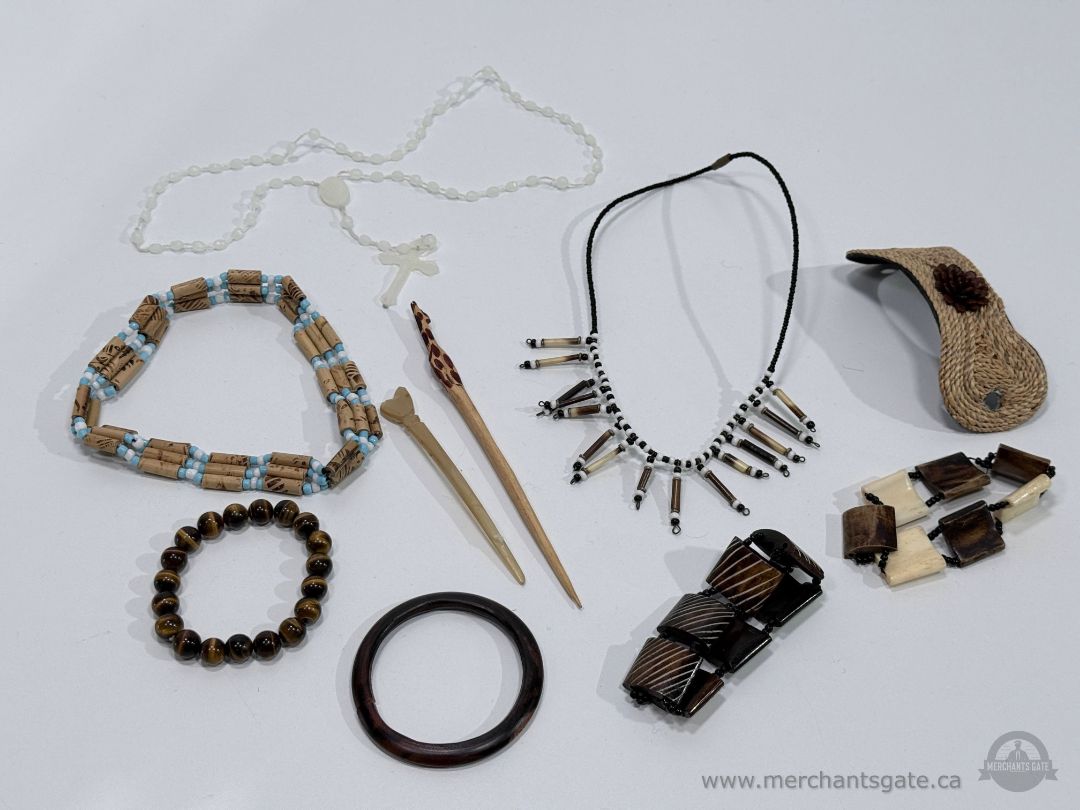 Vintage Mixed Jewelry Accessories Lot Beaded Necklaces Bracelets Hair Pins Rosary