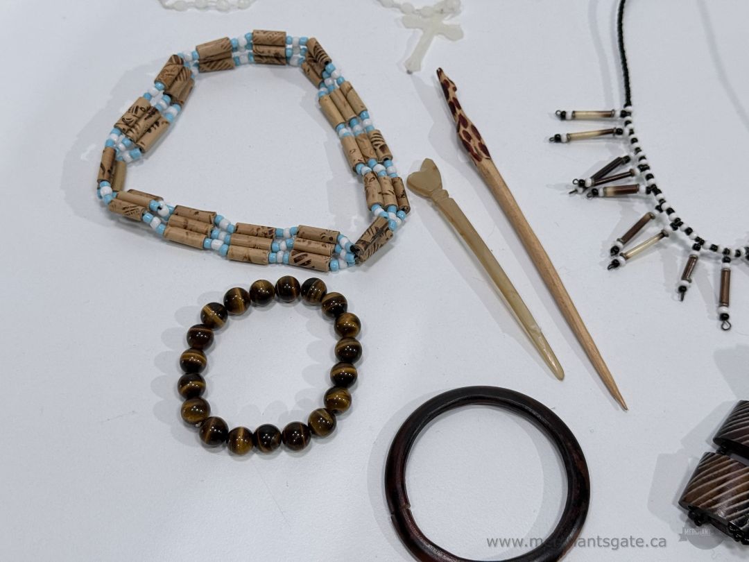 Vintage Mixed Jewelry Accessories Lot Beaded Necklaces Bracelets Hair Pins Rosary
