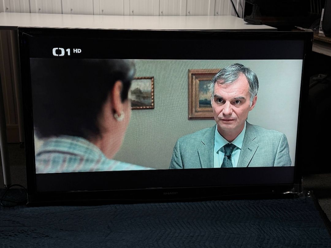 Sharp Aquos 65" LCD TV LC-65D64U 1080p with Wall Mount