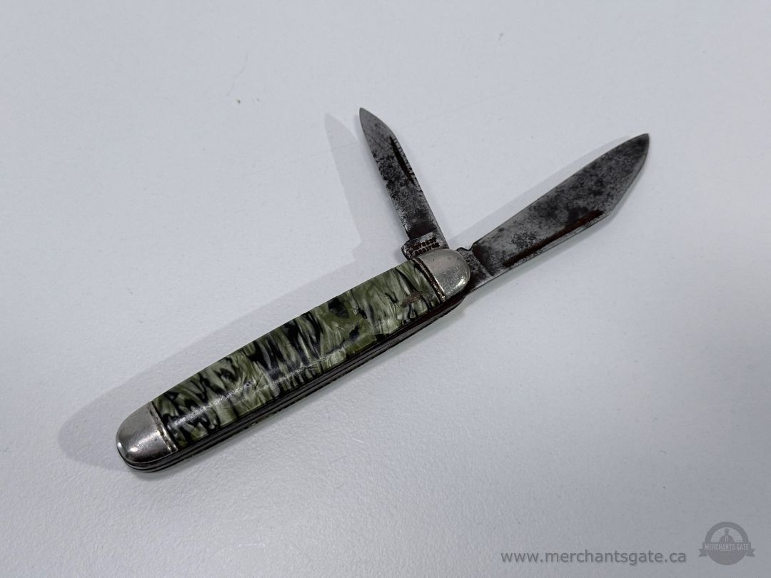Vintage USA Folding Pocket Knife Green Swirl Handle 2 Blade