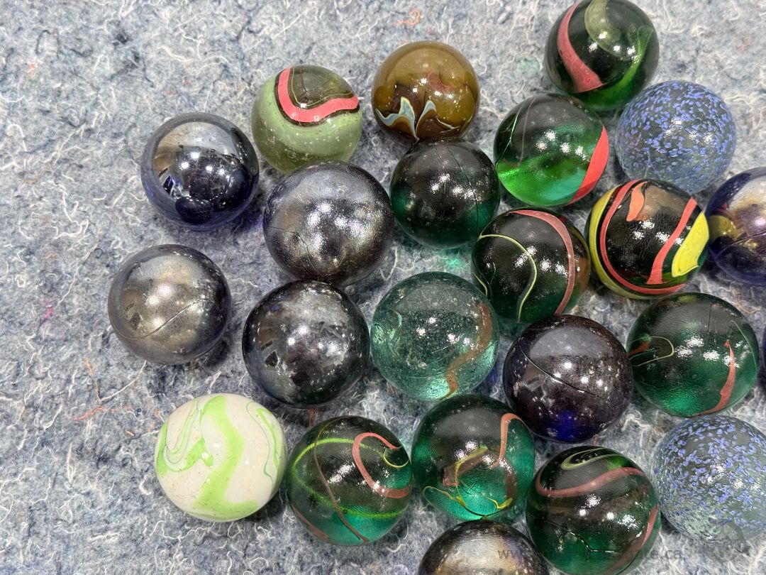Vintage Shooter Marble Lot 40mm Jumbo Swirls Iridescent Galaxy Speckled Marbles