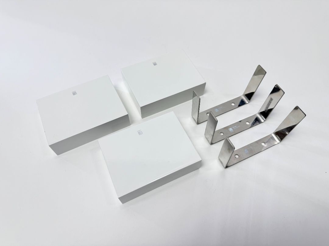 Umbra Showcase Floating Shelves Set of 3 White Wall Mount Display Ledges Gallery Style