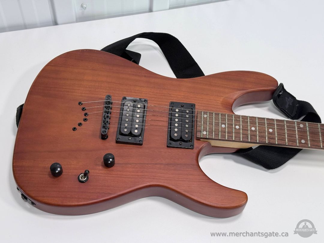 Dean Vendetta XM Electric Guitar Satin Natural Finish with Strap