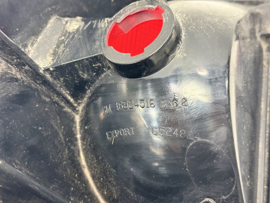 Chevy Suburban Blazer Pickup Tail Light Right Side OEM 16524516 Rear Lamp Assembly