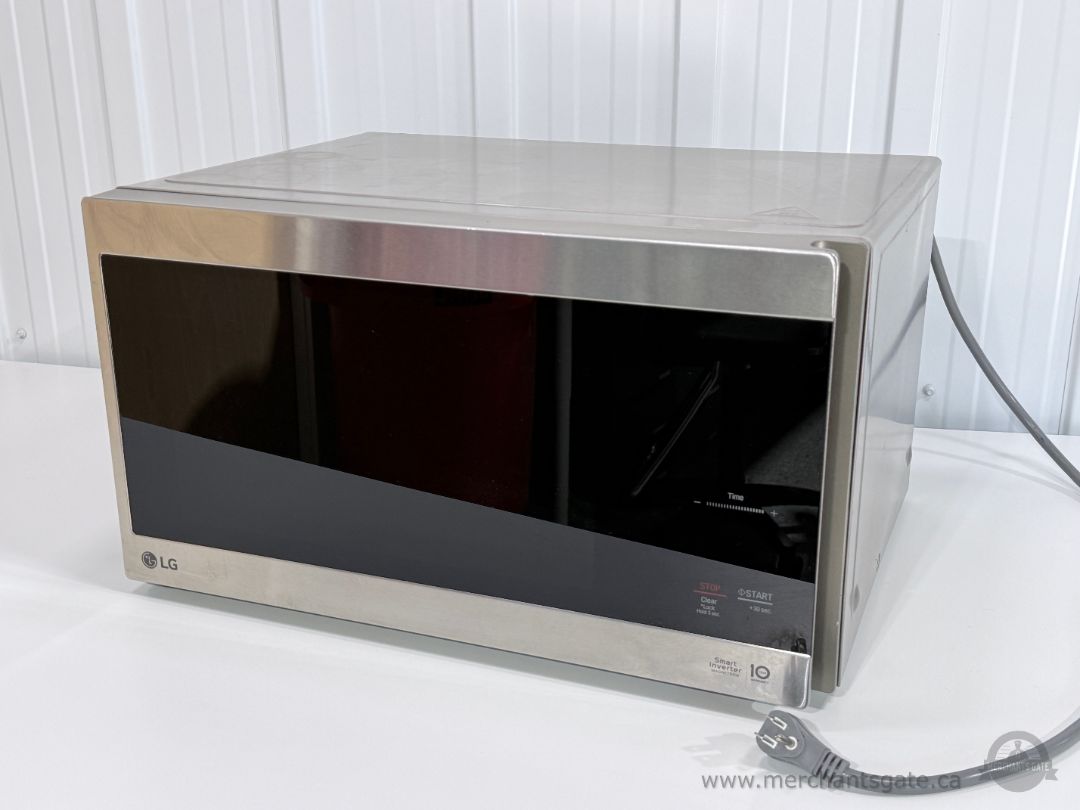 LG NeoChef Stainless Steel Countertop Microwave 1.5 Cu Ft 1200W
