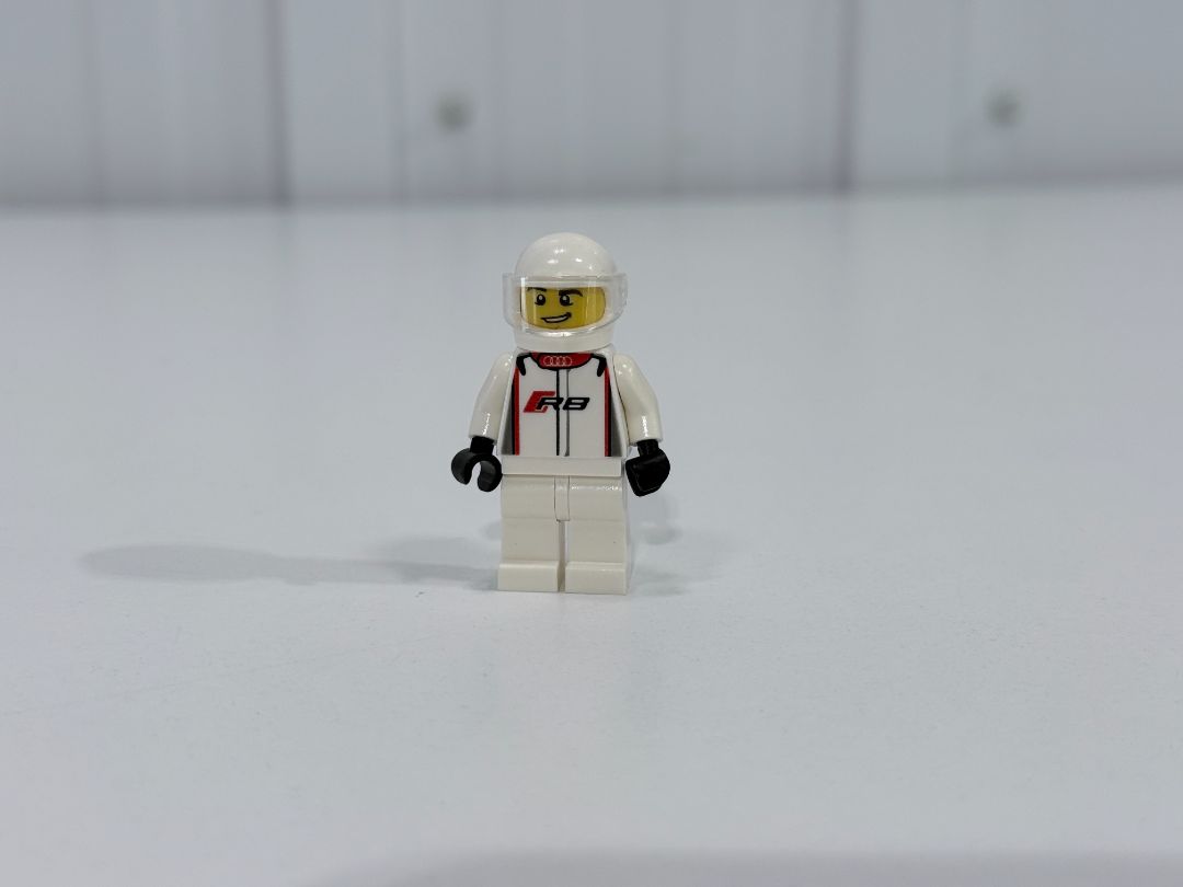 LEGO Speed Champions Audi R8 Racing Driver Minifigure