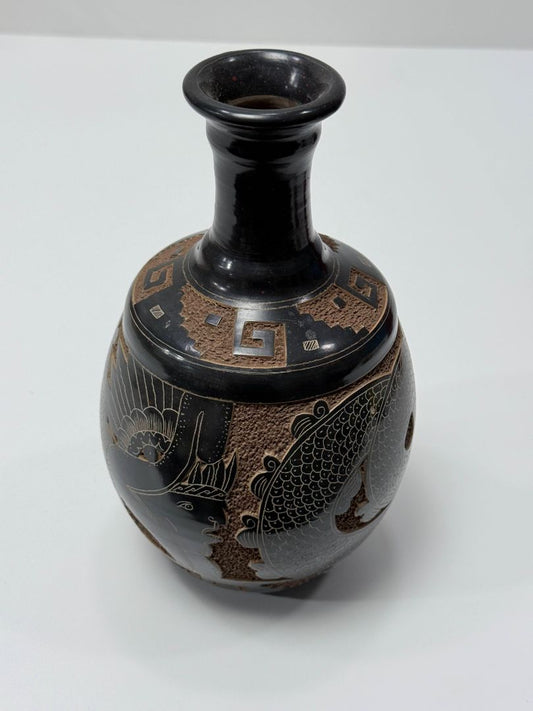 Signed Mauricio Parcia Mexican Black Clay Pottery Vase 10 Inch Burnished Sgraffito Art