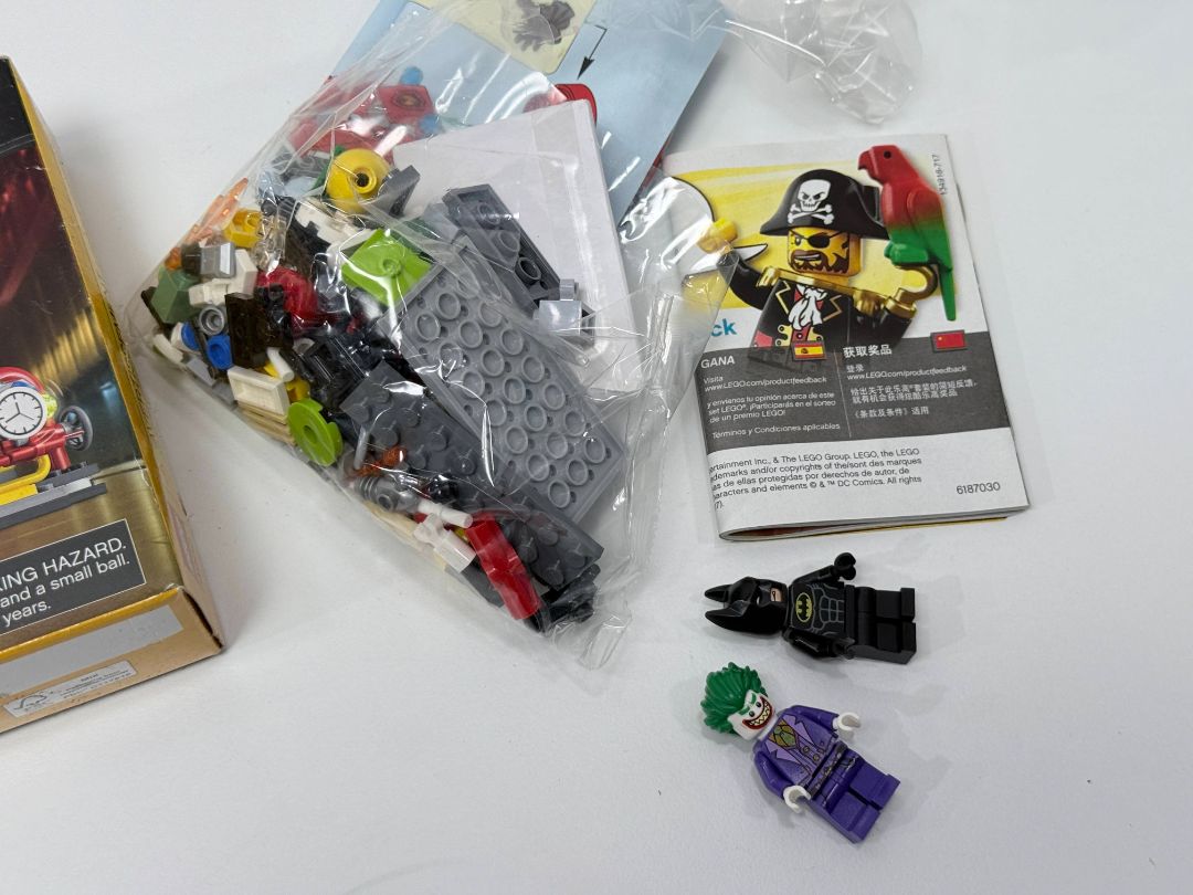 LEGO Batman 70900 Joker Balloon Escape Set Box Instructions Minifigs 124 Pieces