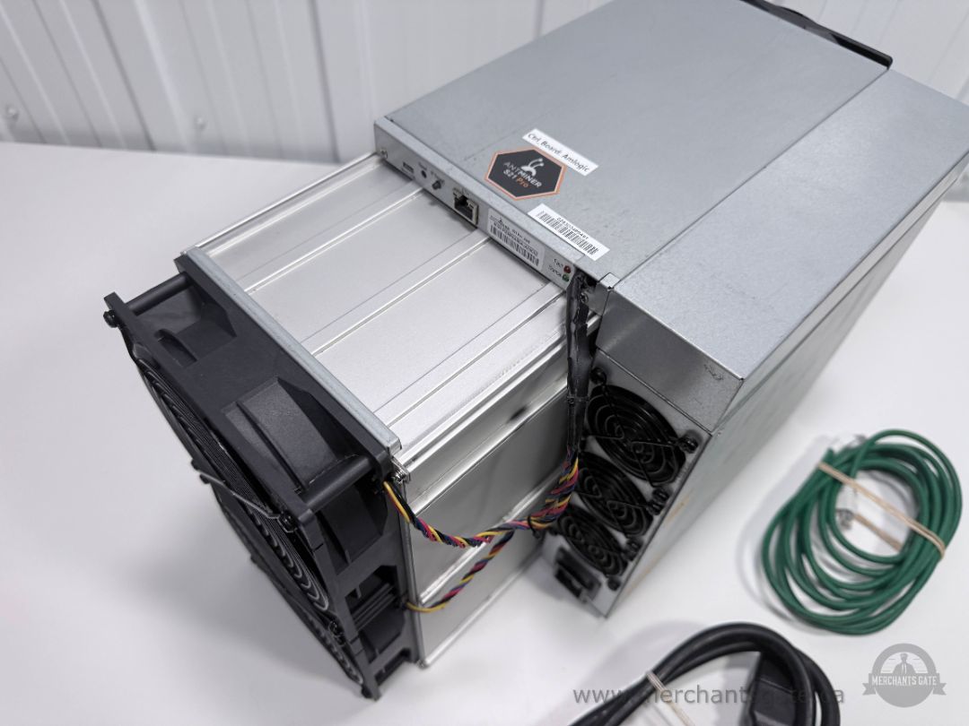 Bitmain Antminer S21 Pro 234T with AC Infinity Ventilation System
