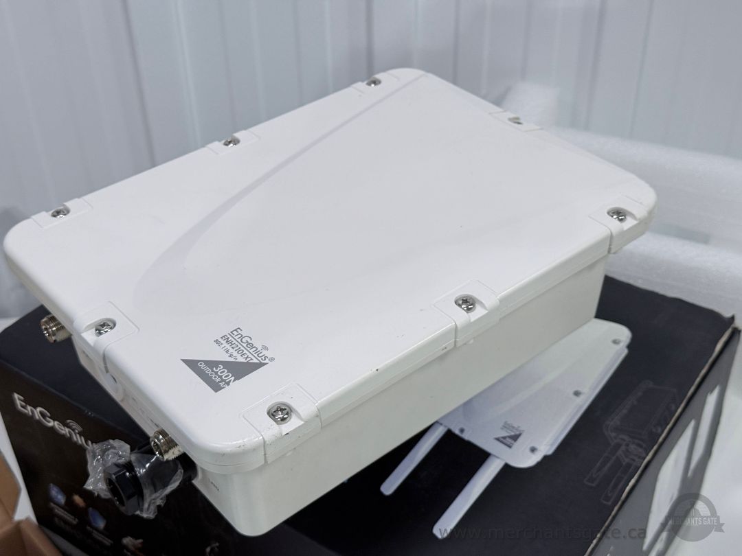 EnGenius ENH210EXT Outdoor Wireless-N Access Point 300Mbps PoE