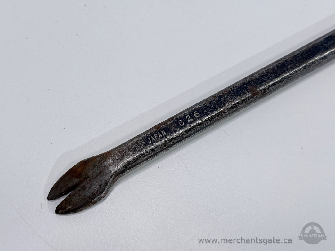 Vintage JPN 620 Japan Steel Nail Puller Double Ended Pry Bar Carpenter Tool