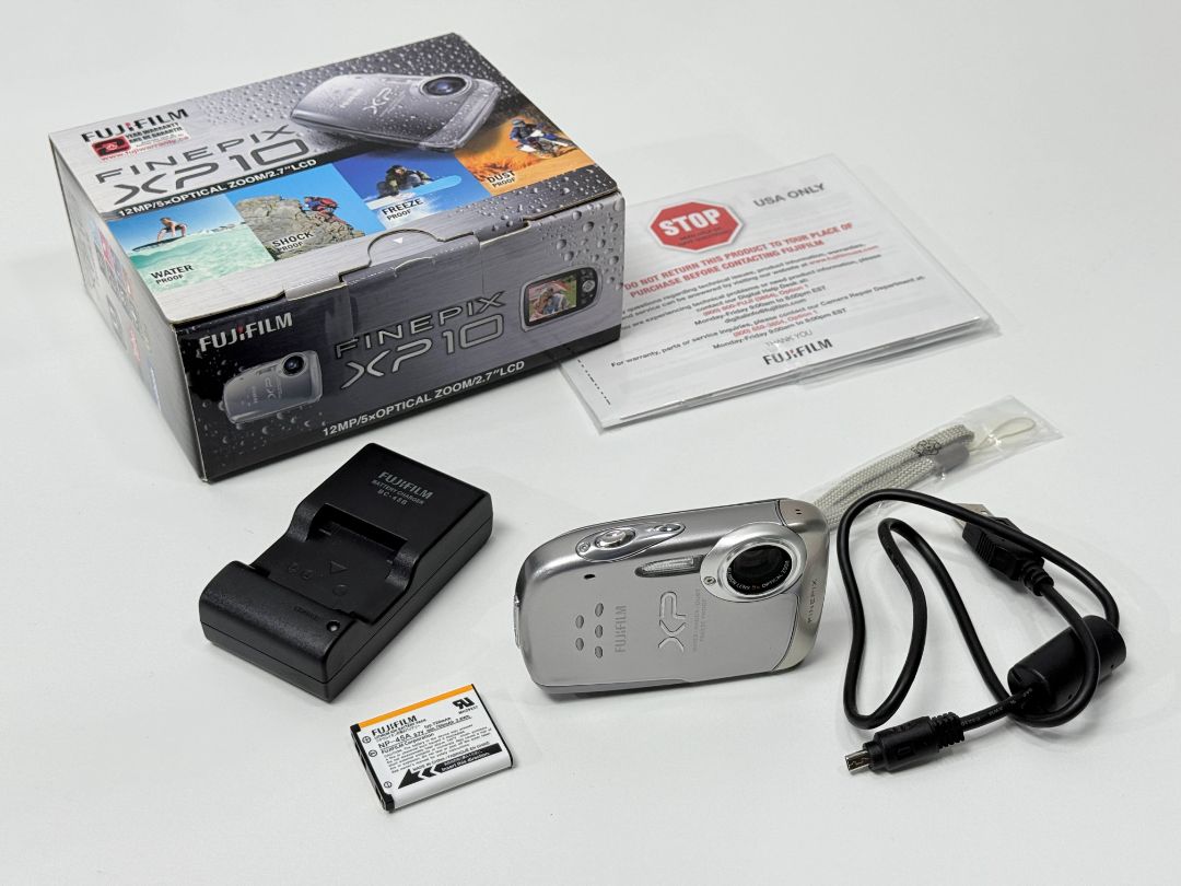 Fujifilm FinePix XP10 12MP Waterproof Shockproof Freezeproof Digital Camera Silver with Accessories