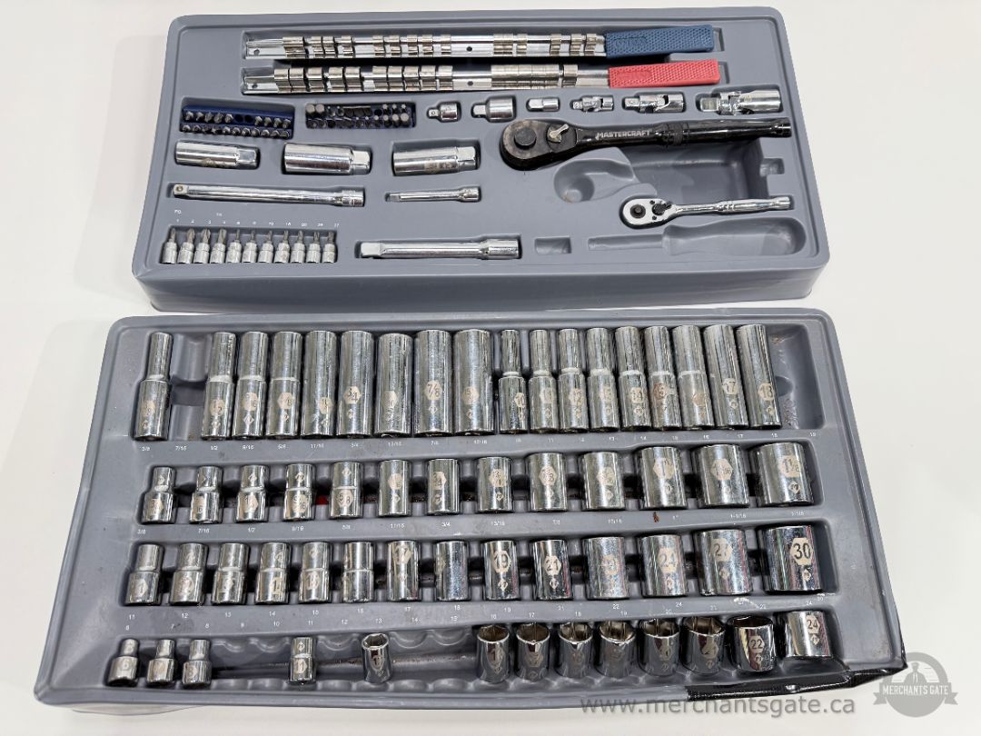 Mastercraft Maximum 400-Piece Socket & Tool Set 4 Trays SAE Metric