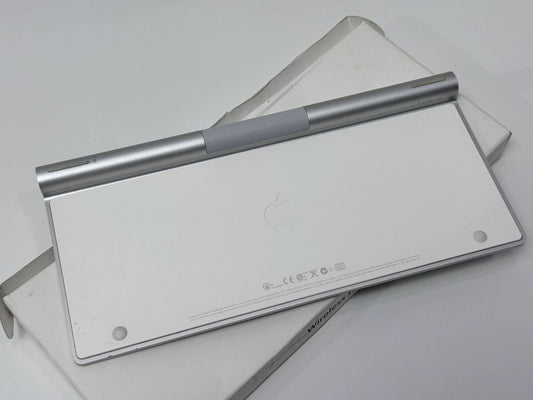 Apple Wireless Bluetooth Keyboard Model A1314 With Box Tested47