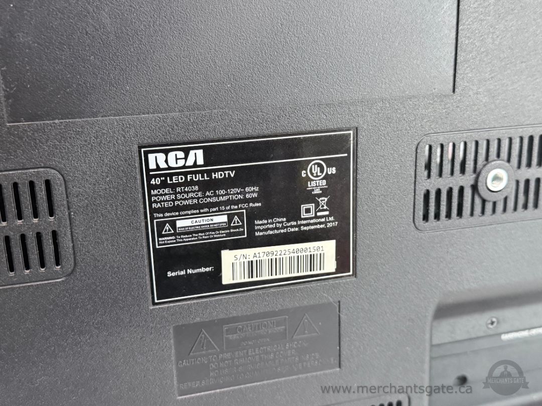 RCA 40" LED Full HD TV RT4038 + Remote - Works Great