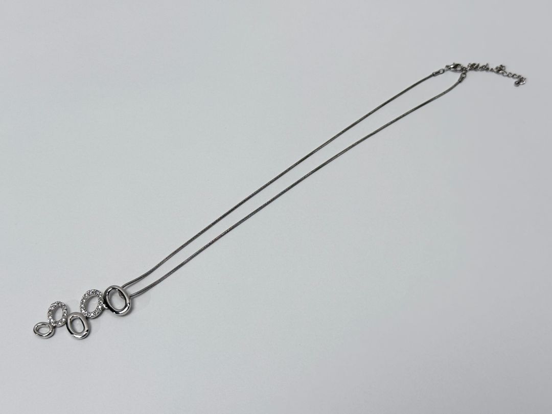 Silver Tone Costume Necklace With Oval Crystal Pendant Modern Jewelry Accessory