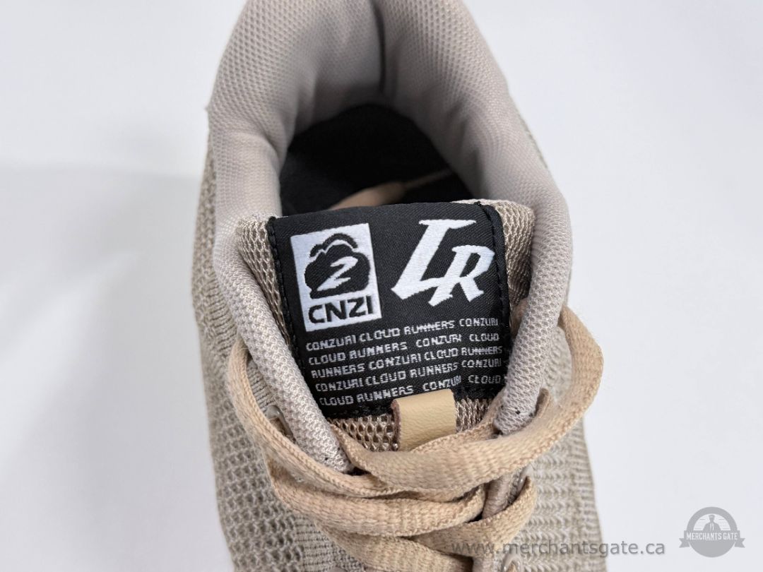 CNZURI Cloud Runners Women's Knit Running Shoes Approx Size 9-10