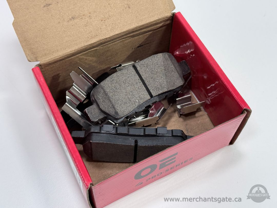 New Pro-Series BFD905CR Front Ceramic Brake Pads Nissan Infiniti - 2 Pads Half Set