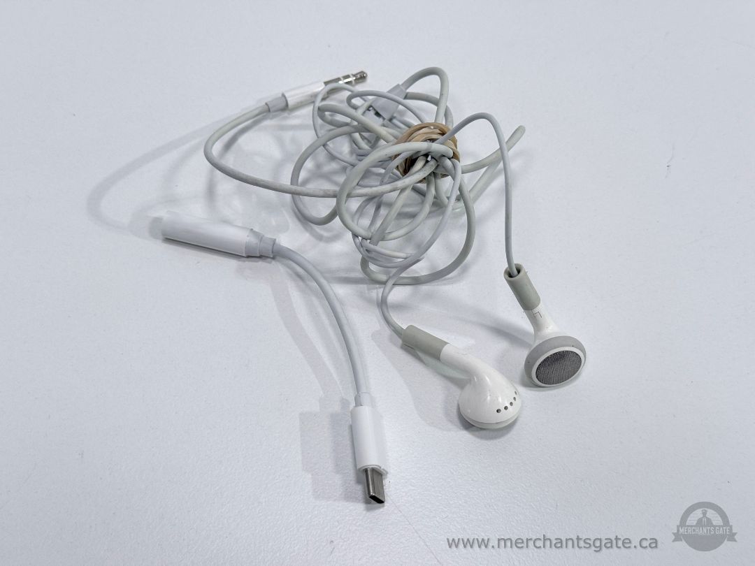 Wired 3.5mm Earbuds Headphones with USB-C Adapter White Tested Working