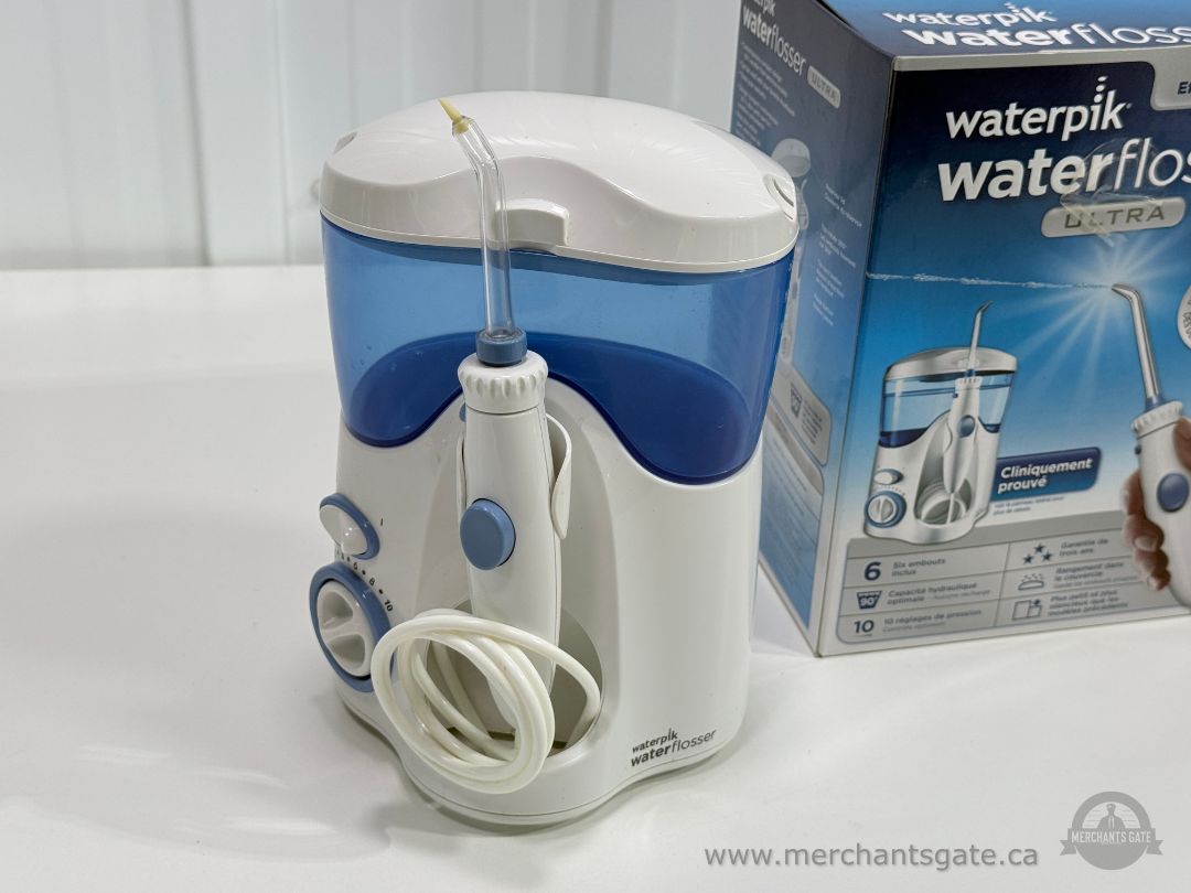Waterpik Water Flosser Ultra Dental Oral Irrigator with Tips & Original Box