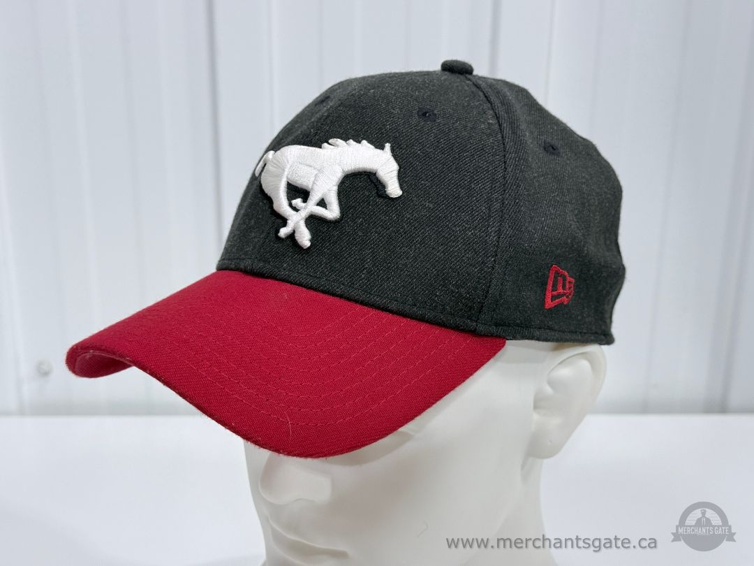 New Era 39THIRTY Ford Mustang Running Horse Logo Hat Cap S/M Black Red