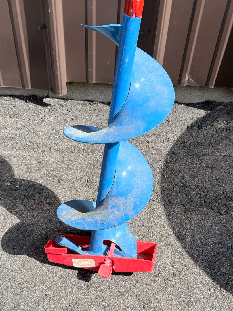 6" Manual Ice Auger with Crank Handle and Blade Cover