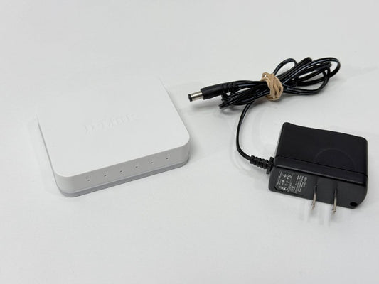 D-Link GO-SW-5G 5-Port Gigabit Ethernet Switch with Power Adapter