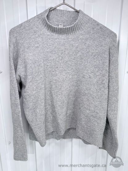 Women’s Size Medium Hoodie Sweater Jacket Clothing Lot – Columbia Volcom Hard Rock