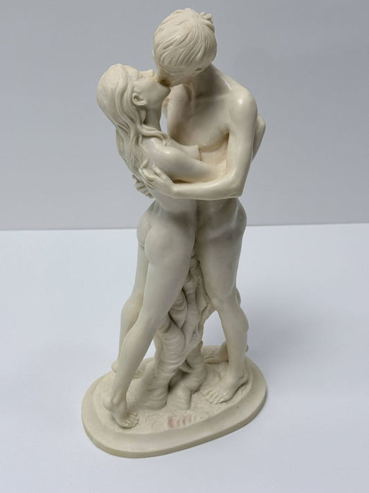 A Santini Lovers Sculpture Vintage Italian Marble Resin Figurine 1970s