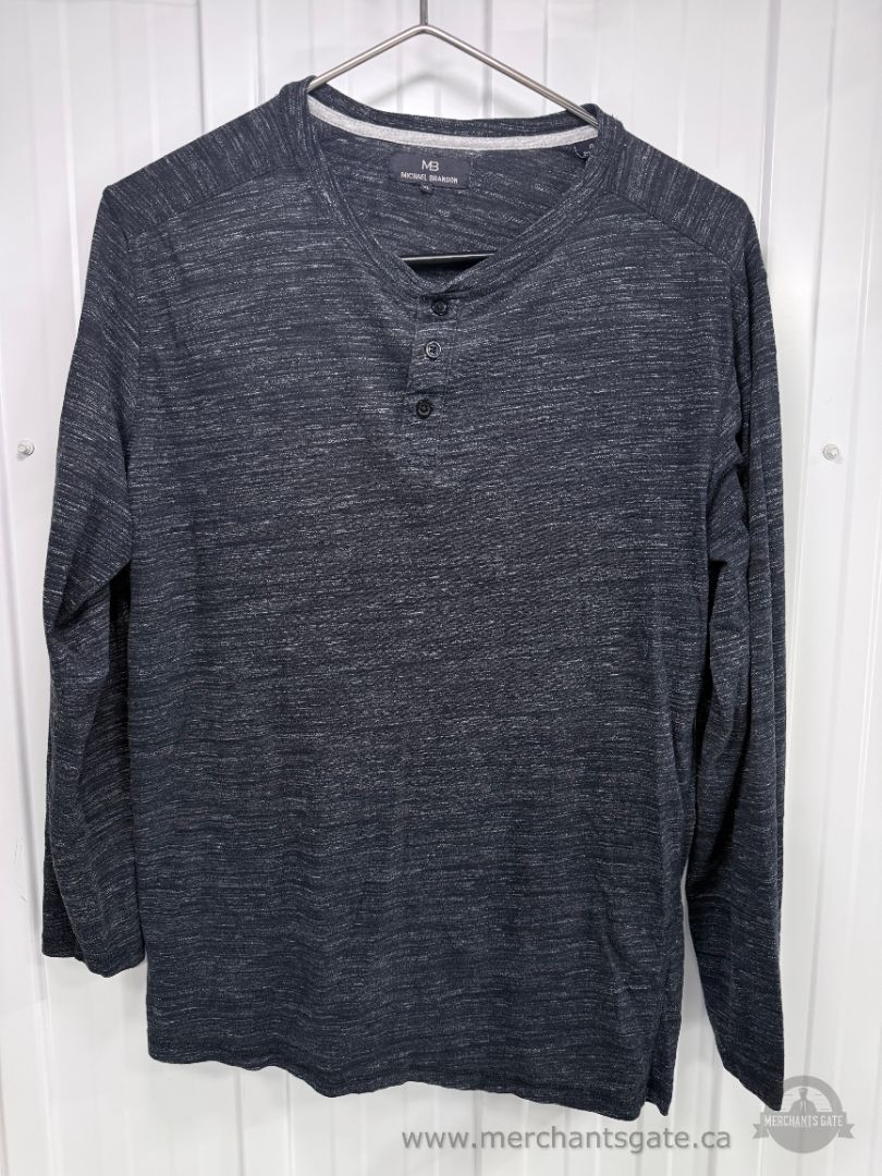 Men’s XL XXL Sweater Sweatshirt and Long-Sleeve Clothing Lot – 8 Pieces
