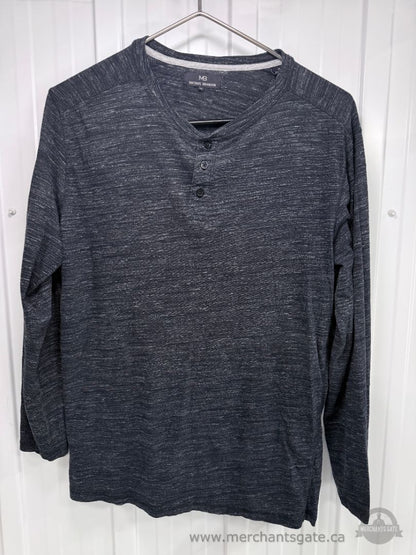 Men’s XL XXL Sweater Sweatshirt and Long-Sleeve Clothing Lot – 8 Pieces