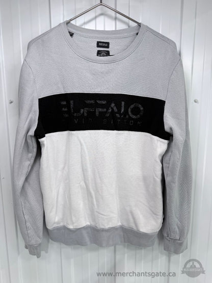 Men’s XL XXL Sweater Sweatshirt and Long-Sleeve Clothing Lot – 8 Pieces