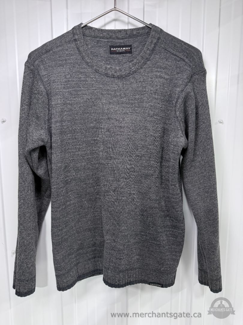 Men’s Size Large Sweater and Quarter-Zip Pullover Lot – 7 Pieces