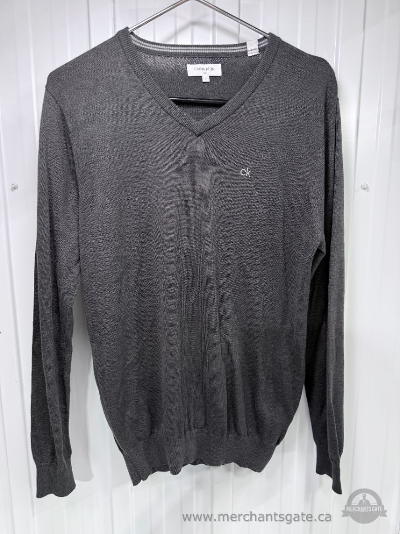 Men’s Size Large Sweater and Quarter-Zip Pullover Lot – 7 Pieces