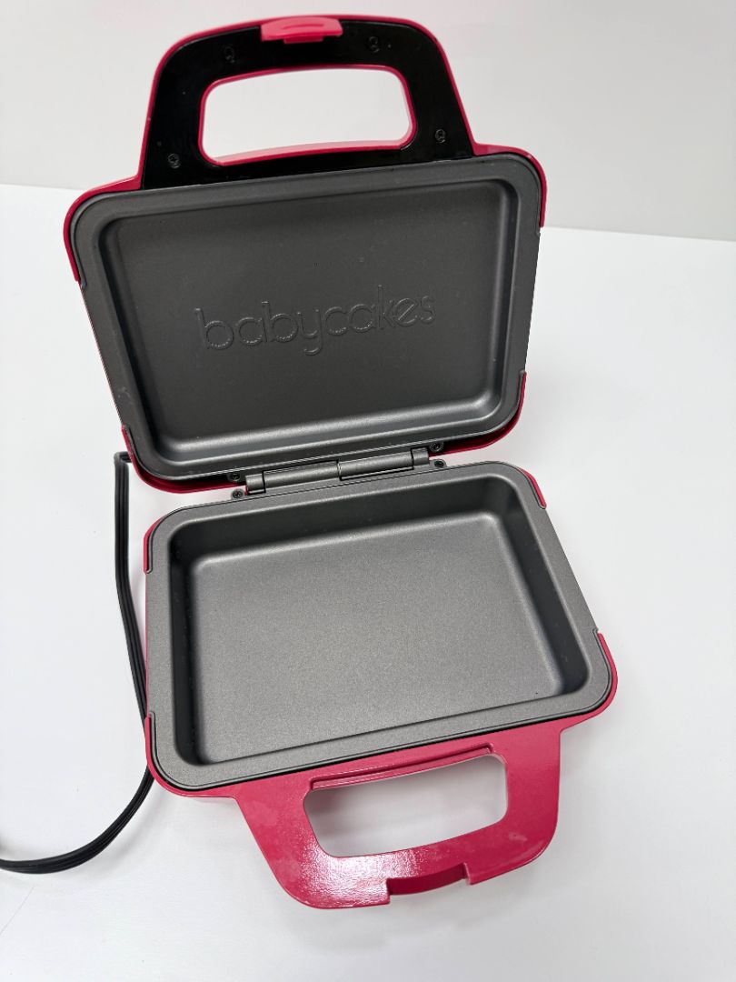 Babycakes BR6C Brownie Maker Pink Non Stick Baking Machine With Removable Tray