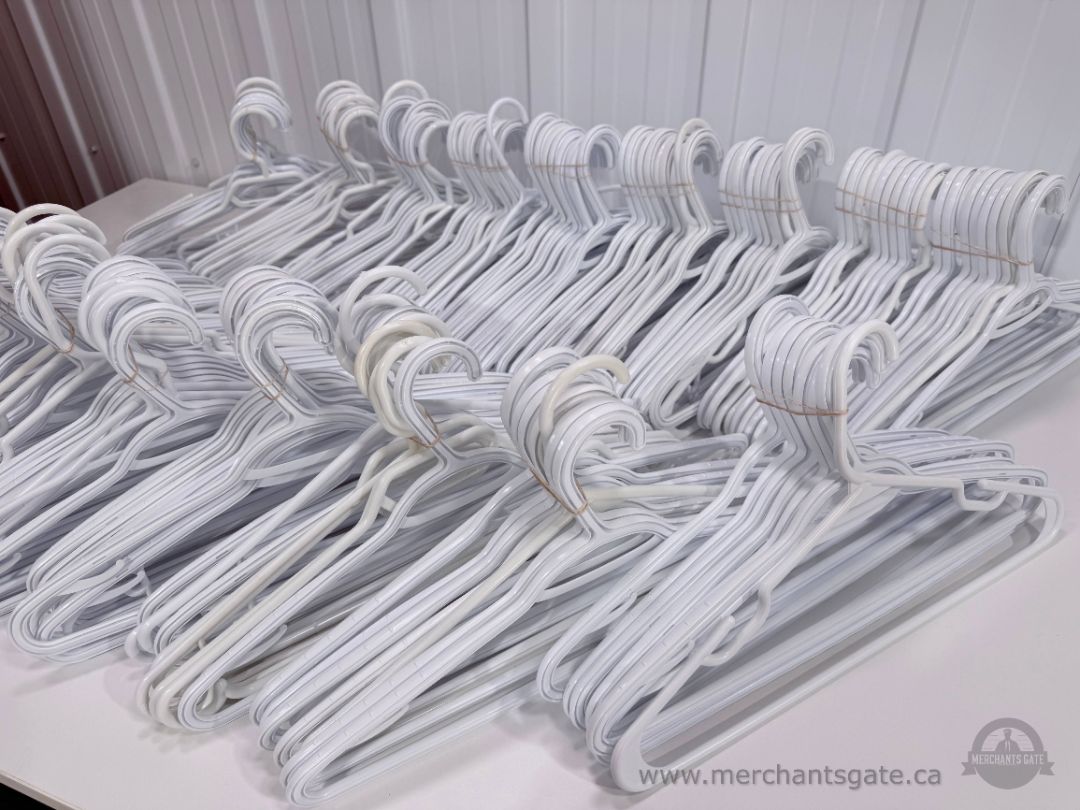 Large Lot of 200+ Plastic Clothes Hangers – Assorted Colours and Styles