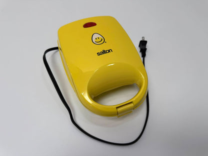 Salton Egg Bite Maker 4 Cup Single Serve Breakfast Appliance