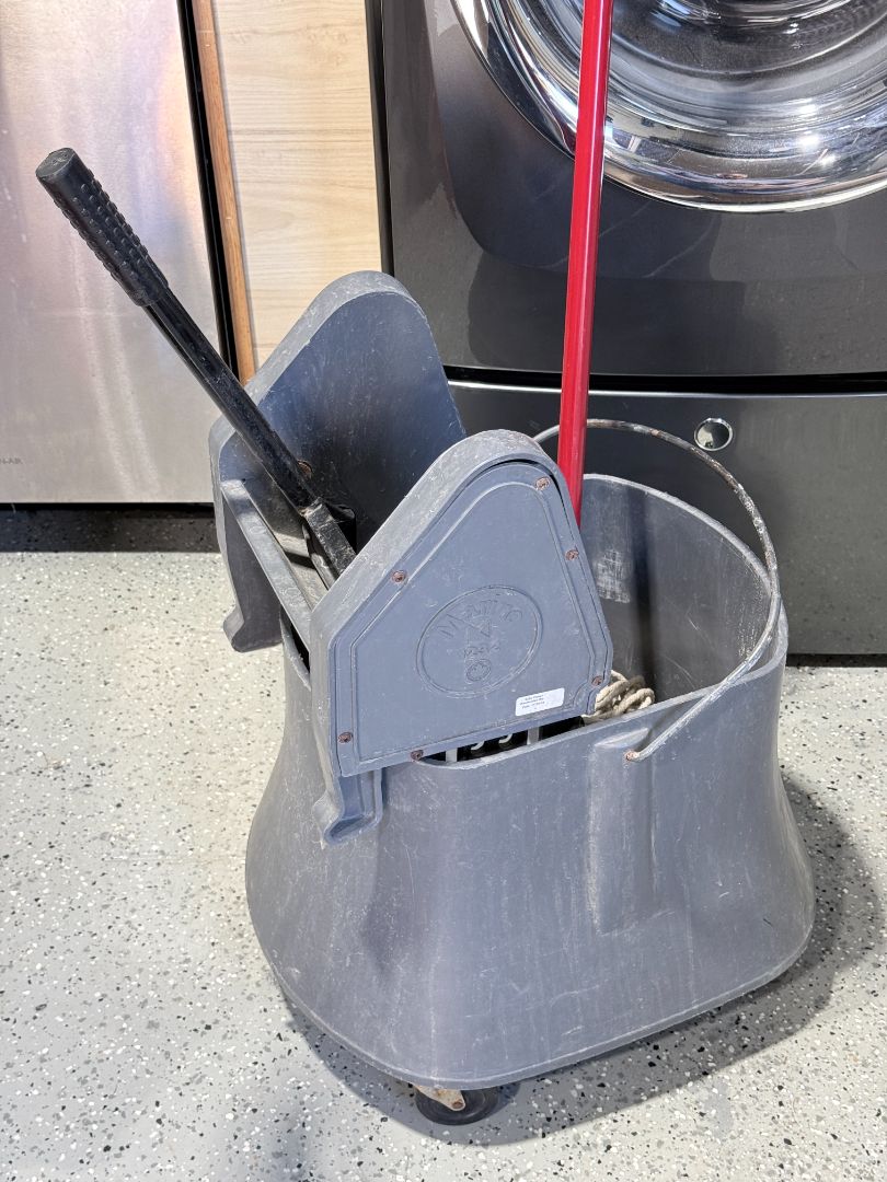 Marino 1232 Commercial Mop Bucket with Wringer, Mop and Castor Wheels