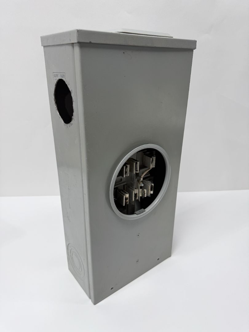 Murray STC 700 PW 200A 600V Meter Socket Enclosure CSA Approved