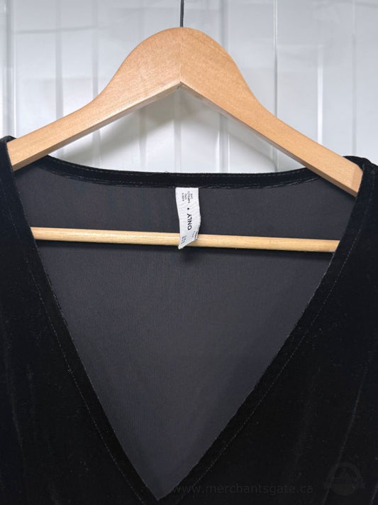 ONLY Women’s Black Velvet Velour Long-Sleeve V-Neck Dress Size 4