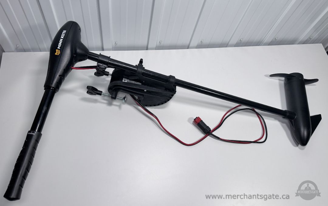 Minn Kota Endura C2 40 lb Trolling Motor with Custom 12V Marine Battery Power Centre