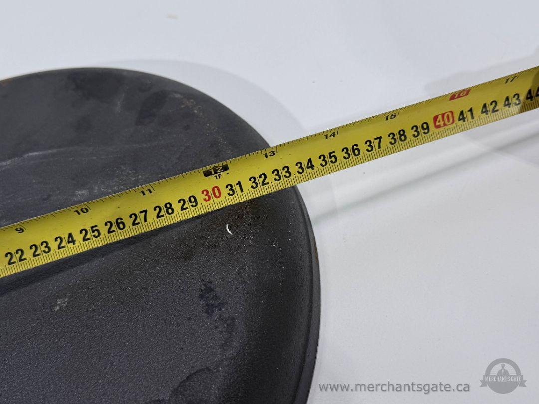 Cuisinel 13.5" Cast Iron Pizza Pan Round Griddle Skillet with Dual Handles
