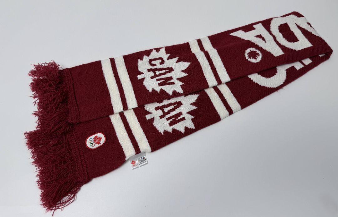Canada Olympic Scarf Hudsons Bay official Red White Knit 60 Inch Team Canada