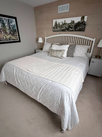 IKEA TYSSEDAL King Size White Bed Frame with Curved Spindle Headboard
