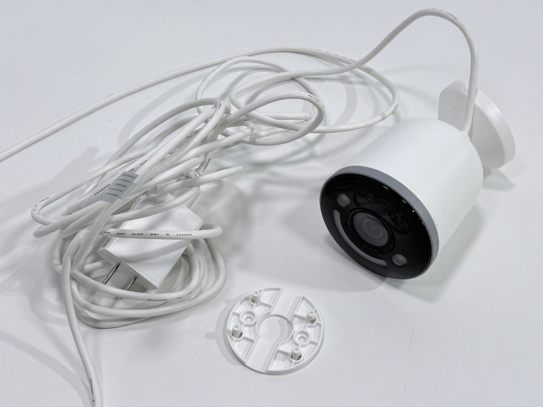 Lorex W881AA-Z 4K 8MP WiFi Outdoor Security Camera Spotlight Night Vision