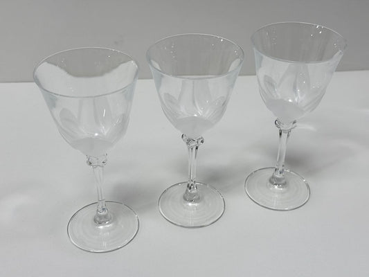 JD Durant Florence Crystal Wine Glasses Set of 3 Etched Design 8 Inch Tall