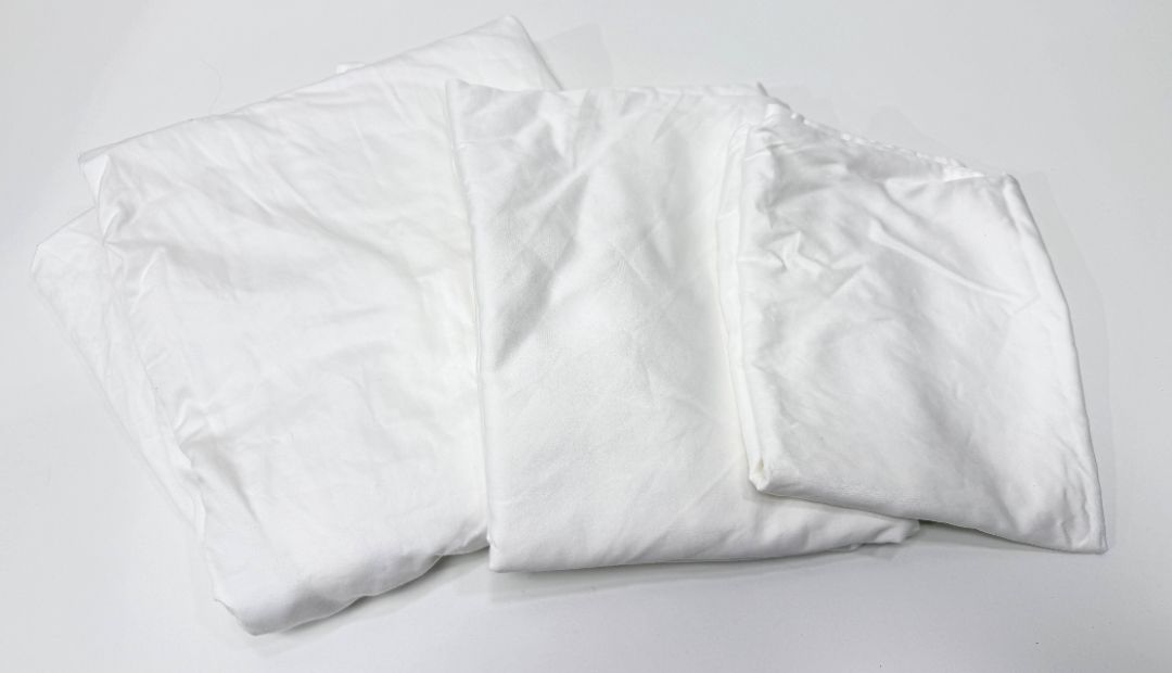 NEW Hometrends Twin White Sheet Set 100 Percent Cotton with Minor Flaw