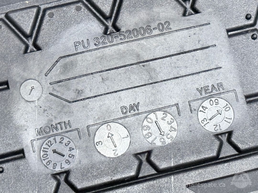 Toyota Yaris OEM All-Weather Rubber Floor Mats Set PU 320-52006-02